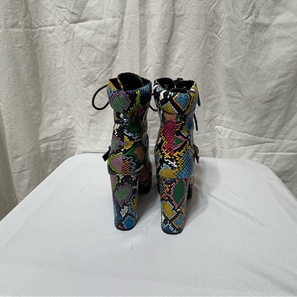 Liliana multicolored snakeskin platform combat boots. - Picture 4 of 9